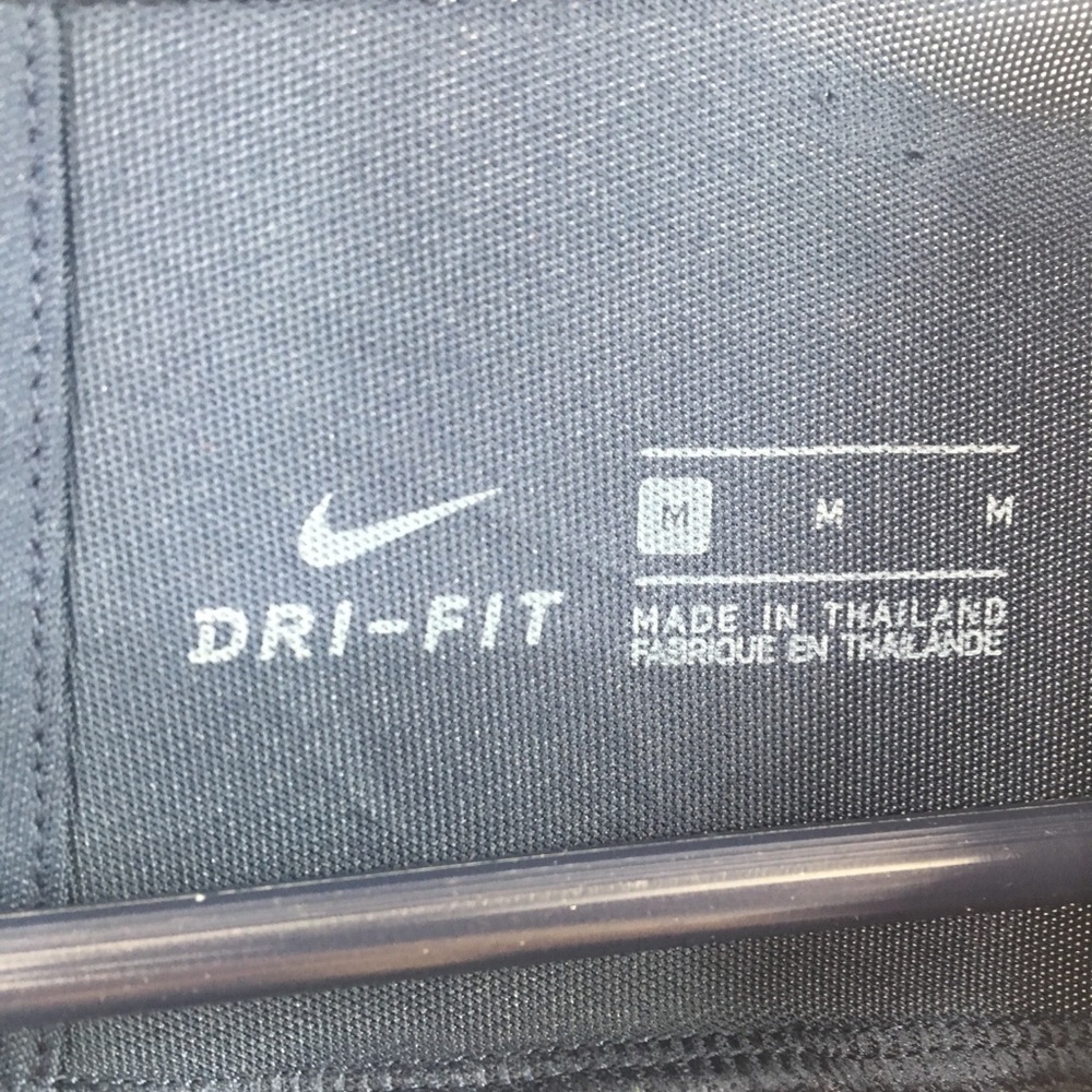 🦋Nike Football Dri Fit  shirt medium - Picture 5 of 5